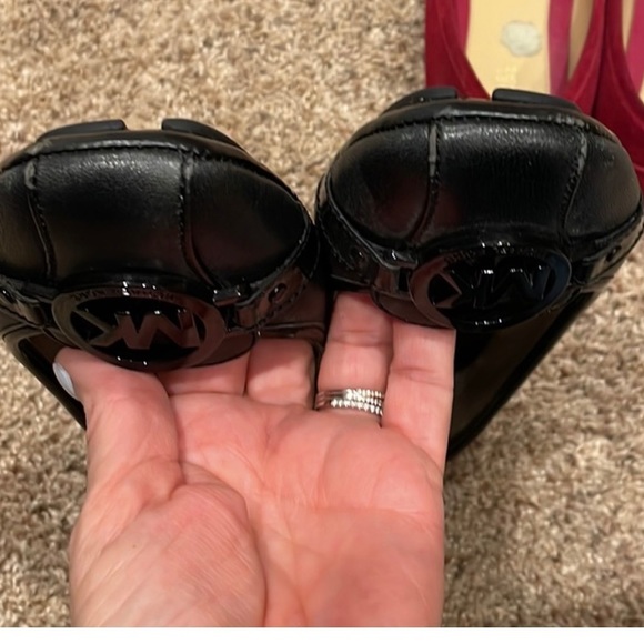 Black size 8, Michael Kors flats - Picture 3 of 5